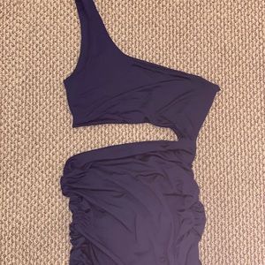 🌸NEVER WORN. One shoulder slinky dress
